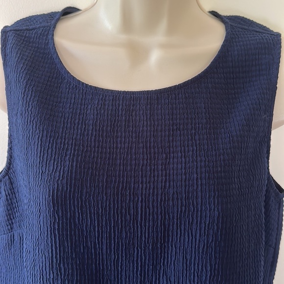 Brass Single‎ Pleated Back Navy Blue Tank Top Size Small - Picture 3 of 9